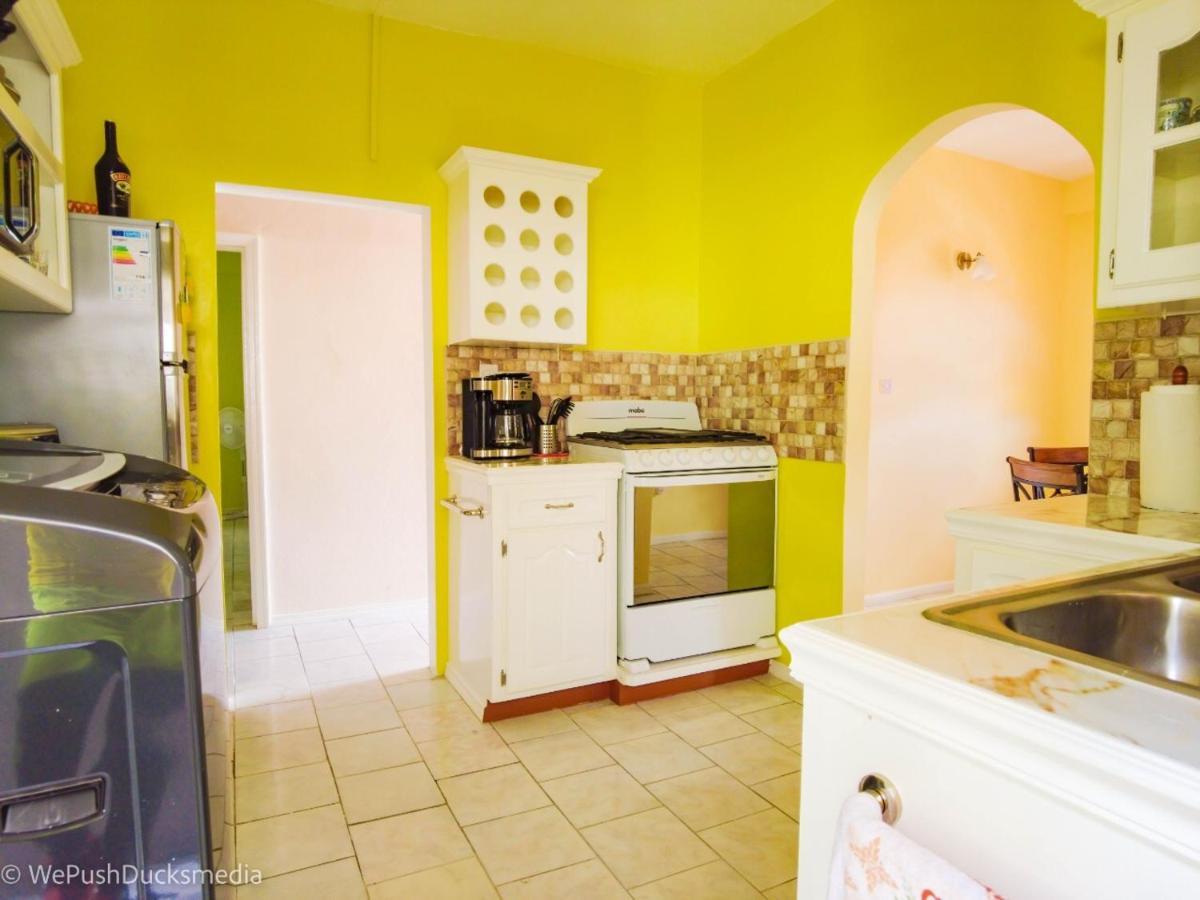 Coco Rose Apartments Soufrière Extérieur photo